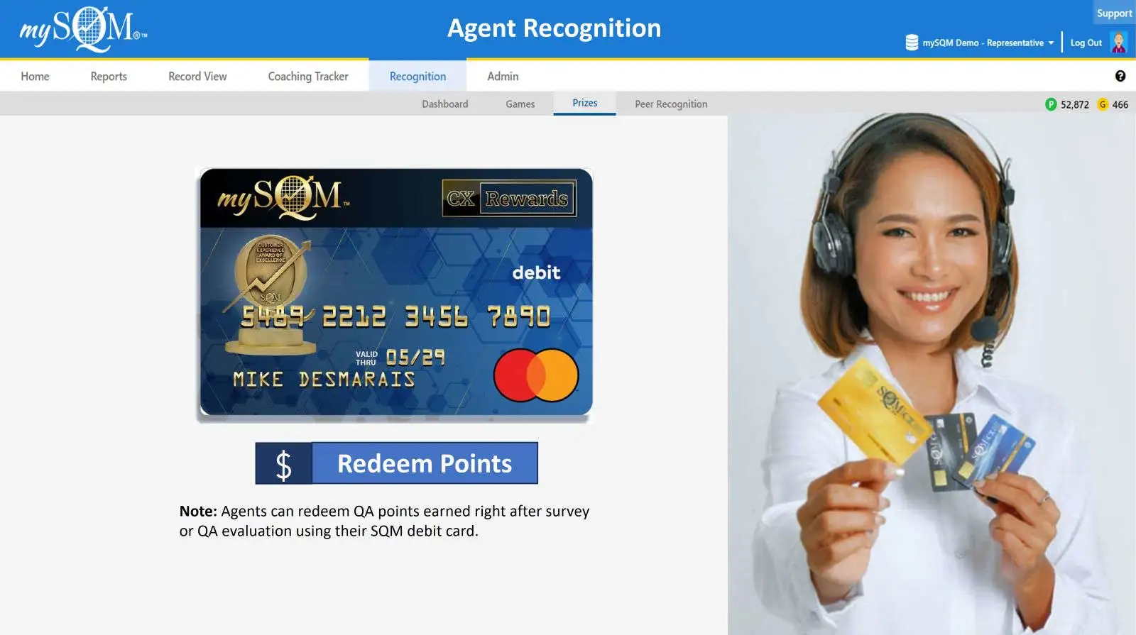 call center agent reciving rewards